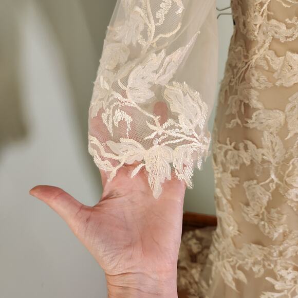 MONTAGE by Mon Cheri Lace Trumpet Nude Gown, Size 12 - Picture 8 of 16